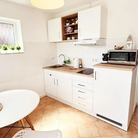 Lust auf Meer - Appartement Ferienwohnung Terrasse kleine Hunde willkommen Nähe Nordsee-3